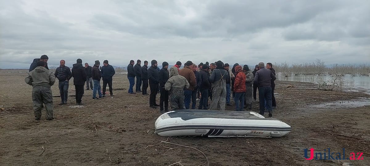 Kürdə batan balıqçıların axtarışları davam etdirilir - FOTOLAR